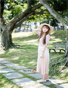 《28岁未成年免费观看全集-小姨妈影院》
