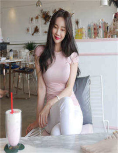 《极品少妇XXXX精品少妇偷拍-哔哩哔哩隐藏的免费肉片》