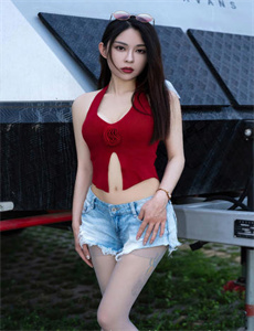 《老婆被上司操-对视》